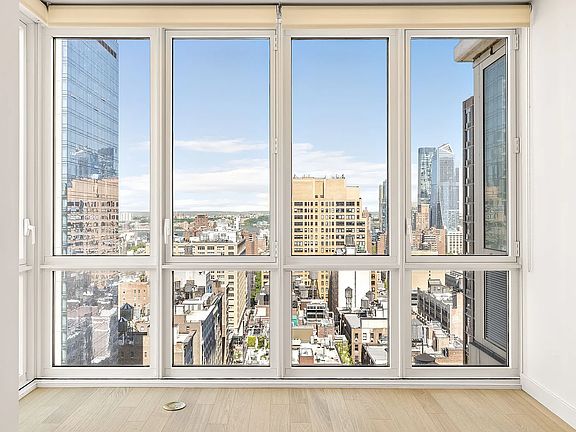 4th image of 55 W 25th St APT 11D