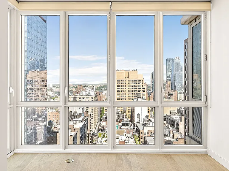 55 W 25th St #11D — Photo 4