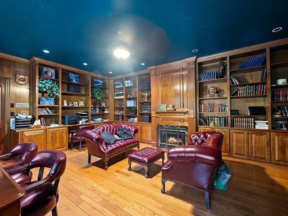 5th image of 111 Foxridge Rd