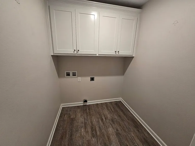 1221 Cherry Ln — Photo 10