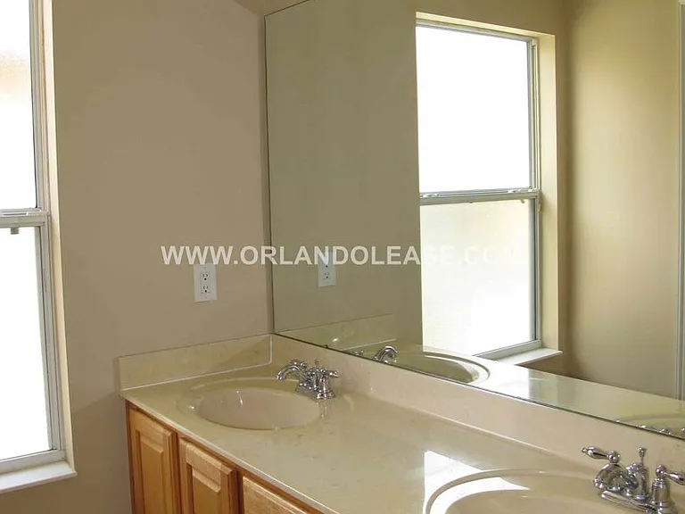 6828 Lucca St — Photo 23