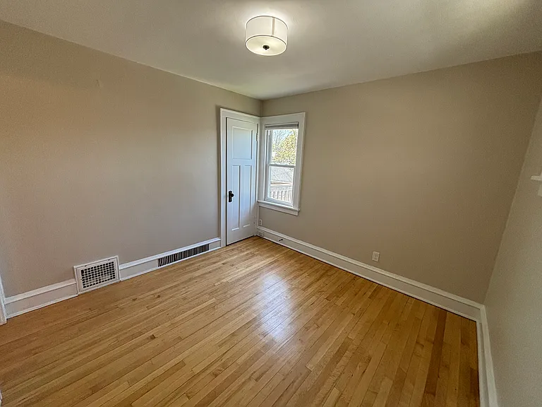 4535 N Newhall St #4535 — Photo 25