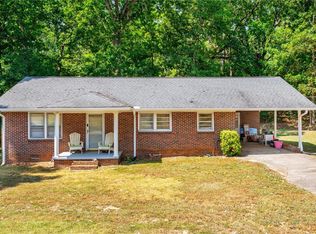 137 Massingale Ln, Easley, SC 29642