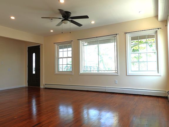 2nd image of 74 1st Ave Floor 3