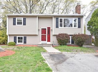 37 Atkins St, Warwick, RI 02886