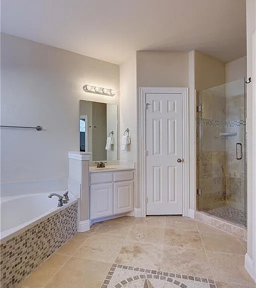 6917 Shady View Ct — Photo 20