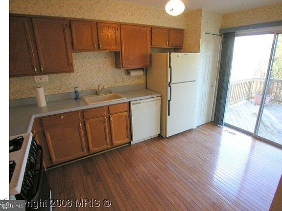2nd image of 10733 Brice Ct