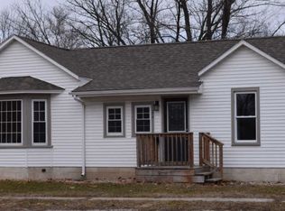 370 W Gordon St, Coal City, IL 60416