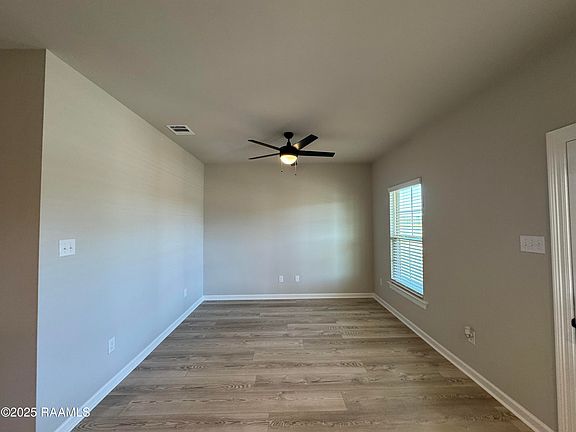 2nd image of 204 Parkington Ct