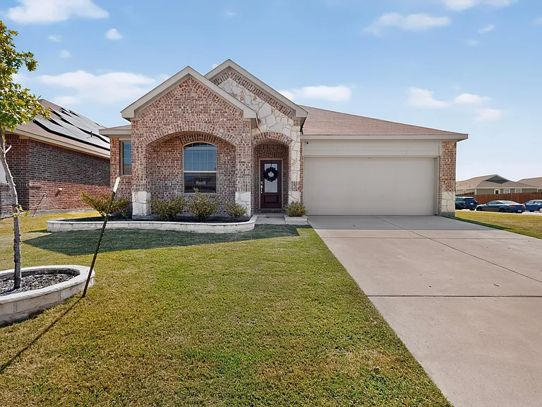 5341 Timber Point Dr — Photo 1