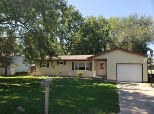 1019 N Madison St, Lincoln, IL 62656