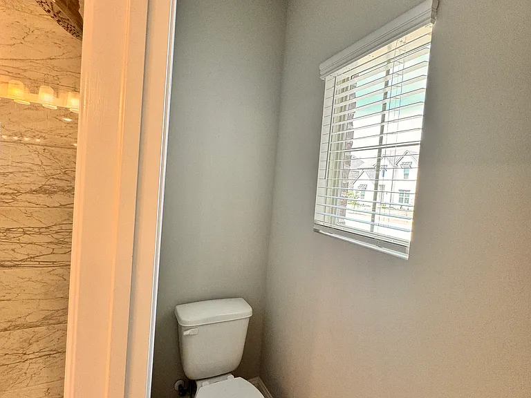 1091 Putnam Dr — Photo 25