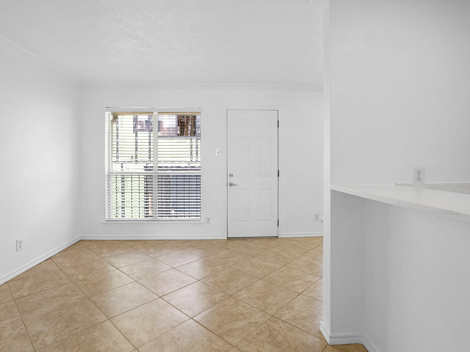 5727 Richmond Ave, — Photo 4