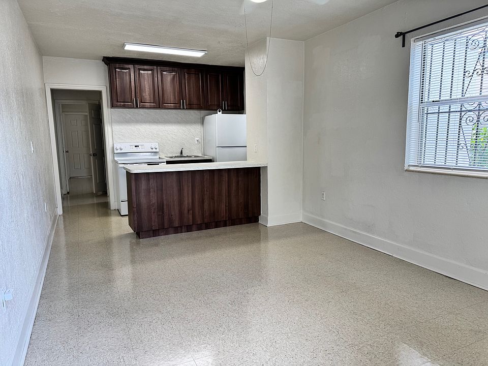 1st image of 14 NE 56th St