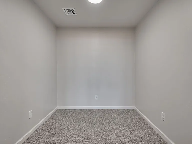 4905 Misty Wood Ln — Photo 14