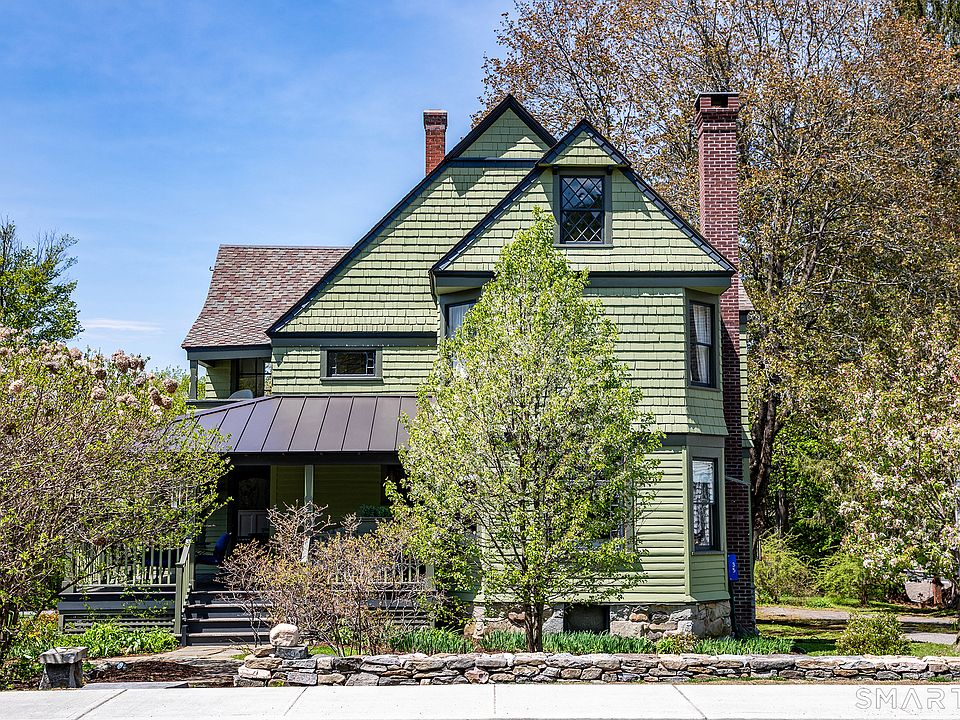 1st image of 35 Maple Avenue