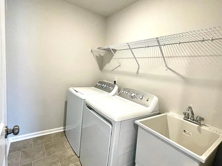 208 Fig Tree Bnd — Photo 13