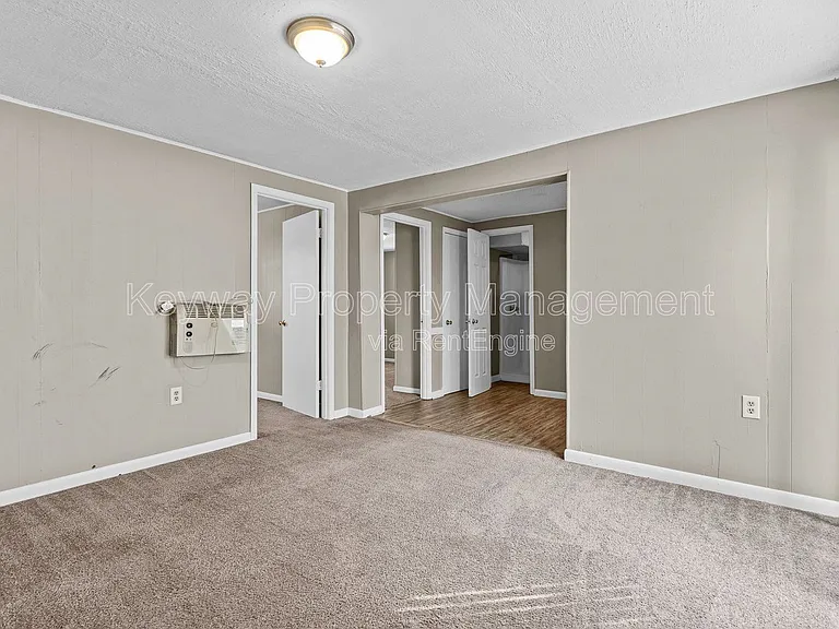 116 Argyle Ave #B — Photo 5