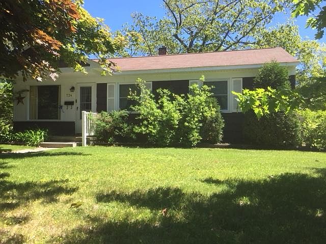 1st image of 734 Charles St