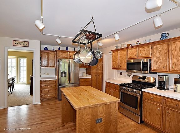 4th image of 111 Sauk Dr