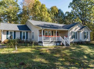 179 Cantrell Ridge Dr, Boiling Springs, SC 29316