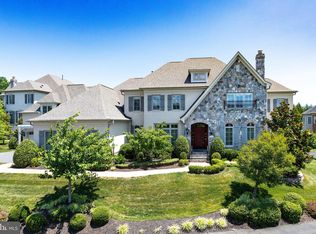 9637 Maymont Dr, Vienna, VA 22182