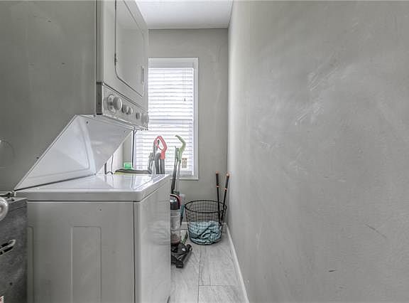 5th image of 1308 E 84th St