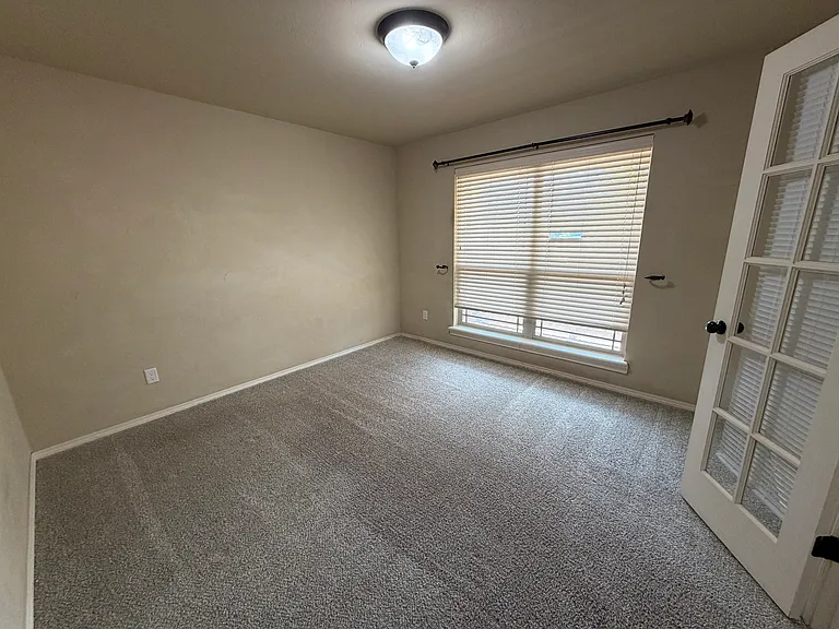 3420 Bear Mountain Dr — Photo 6
