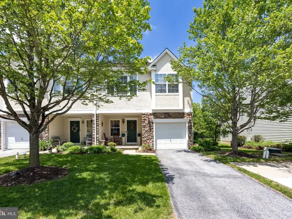 2751 Fynamore Ln, Downingtown, PA 19335