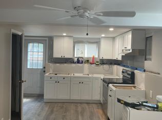 16 Haverford Rd, Hicksville, NY 11801