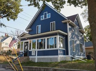 1815 Hillside Ave N, Minneapolis, MN 55411