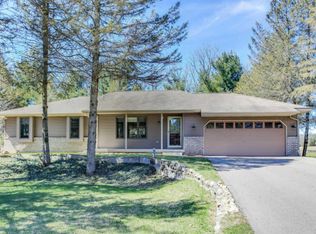 589 Forstrom Dr SE, Lowell, MI 49331
