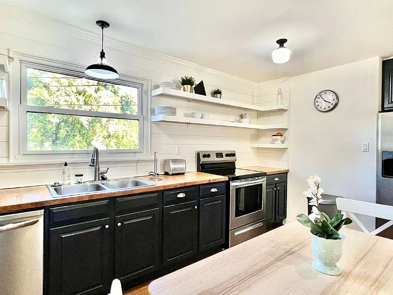 2931 Belmeade Dr — Photo 8