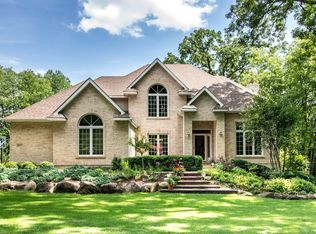 3317 Cardinal Ln, Spring Grove, IL 60081