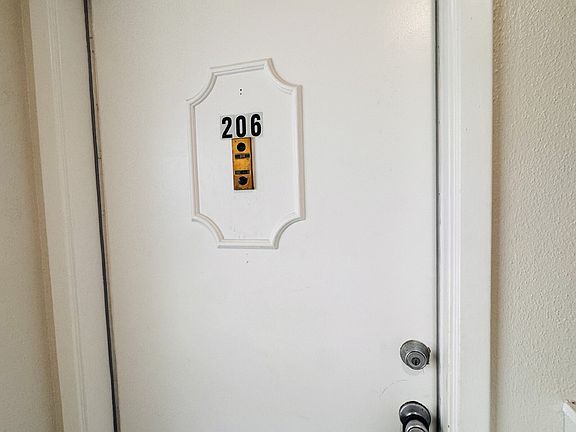 5th image of 2901 Helena Ave APT 206