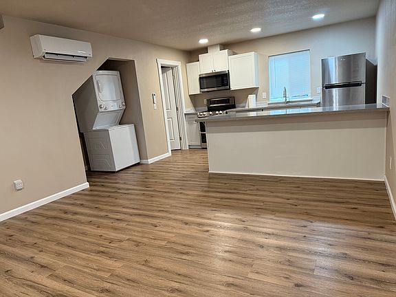 5th image of 717 NE 93rd Ave #717