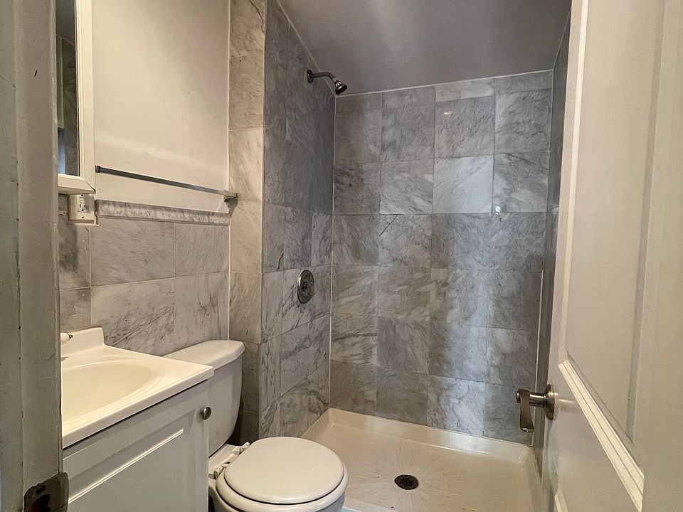 2nd image of 1310 South St Floor 3