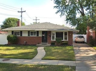 31731 Tanglewood St, Saint Clair Shores, MI 48082 | Zillow