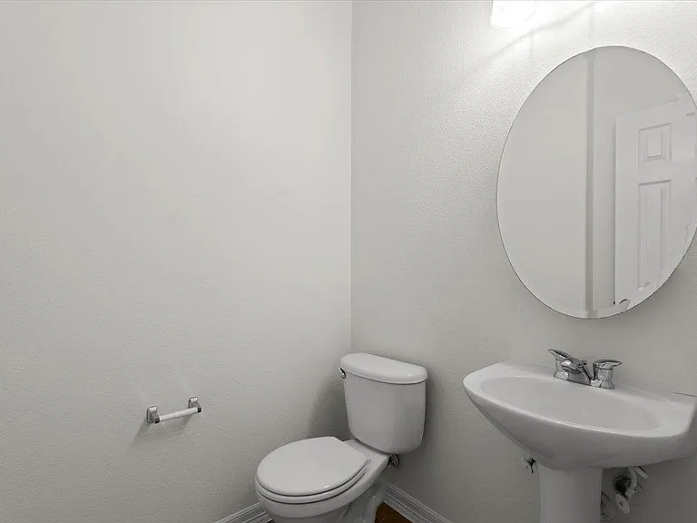 2304 Village View Loop — Photo 19