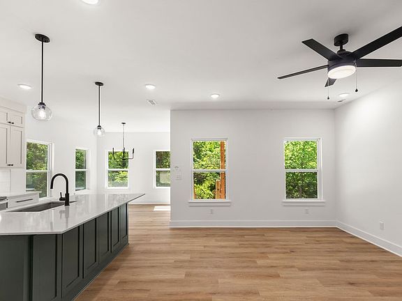 3rd image of 56 Stoneykirk Dr