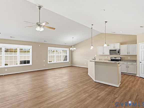5th image of 7304 Beechbark Ln