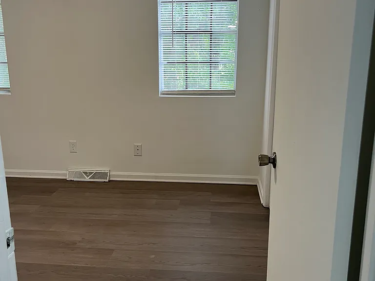 100 Timber Ln #A-B — Photo 16