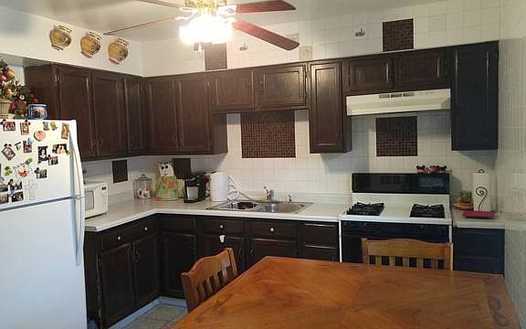 3rd image of 813 Mayfield Dr