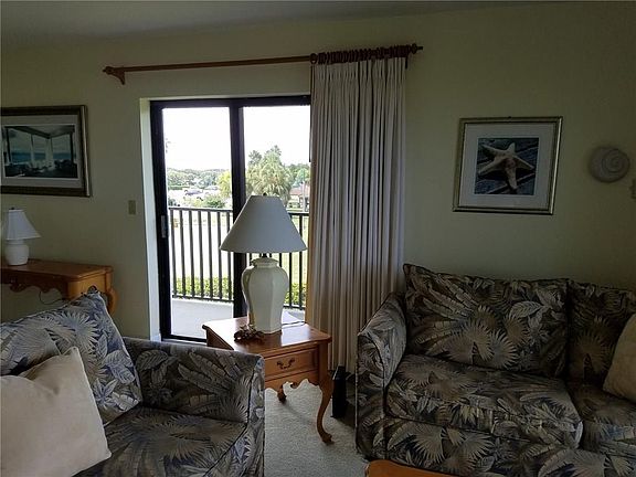 4th image of 1700 Ocean Dr APT 201