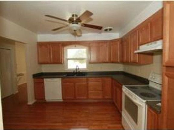 another view of the kitchen