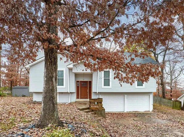 2701 Shady Oaks Dr, Foristell, MO 63348