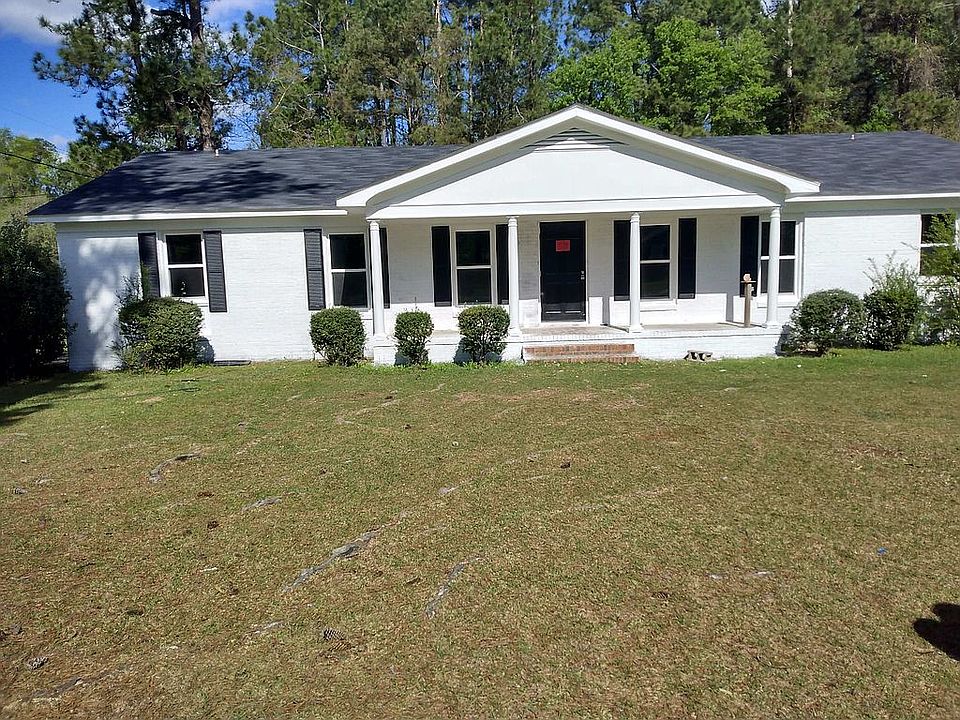 1st image of 996 Hampton Dr