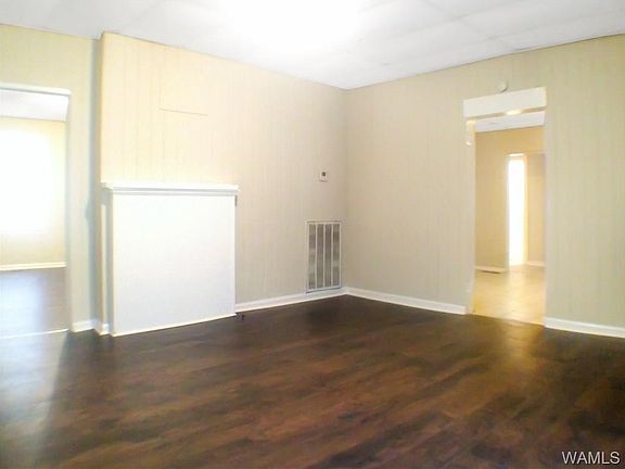 4th image of 3311 1/2 Alabama Ave NE