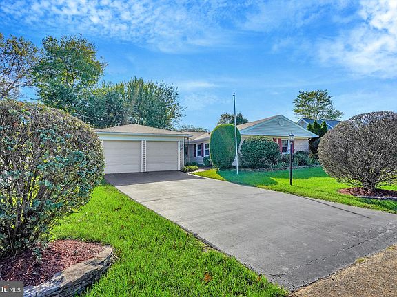 3rd image of 13147 Penndale Ln