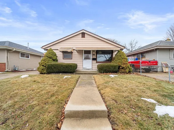 2124 Grove AVENUE, Racine, WI 53405